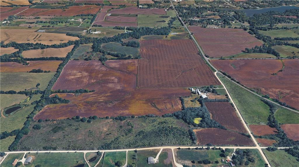 17210 Hemphill Road Bonner Springs, KS 66012 - Photo 4 of 10