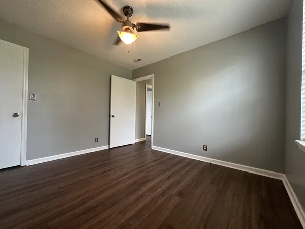 $1,300 | 361 Dupuis Drive, Clarksville, TN 37042