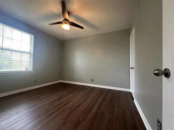 $1,300 | 361 Dupuis Drive, Clarksville, TN 37042