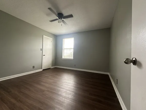 $1,300 | 361 Dupuis Drive, Clarksville, TN 37042