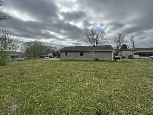 $1,300 | 361 Dupuis Drive, Clarksville, TN 37042