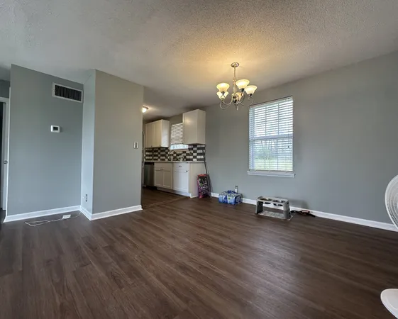 $1,300 | 361 Dupuis Drive, Clarksville, TN 37042