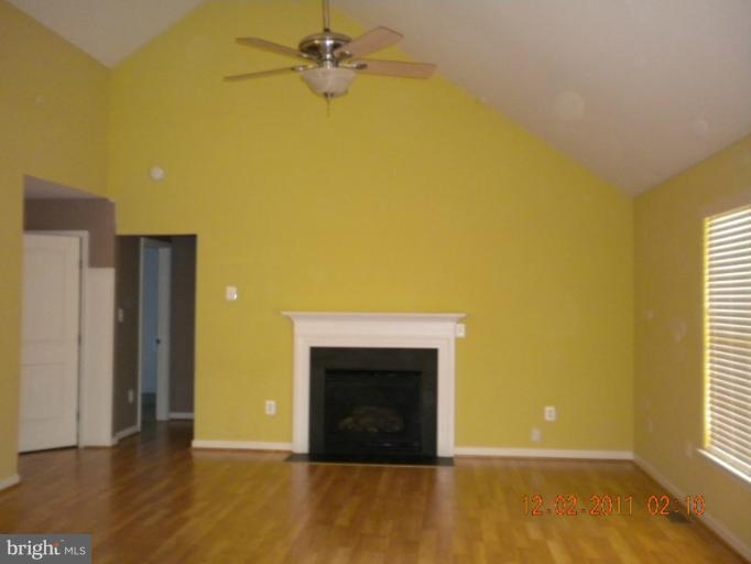 93 Rusty Rim Drive Westminster, MD 21157 - Photo 6 of 16 Living Room