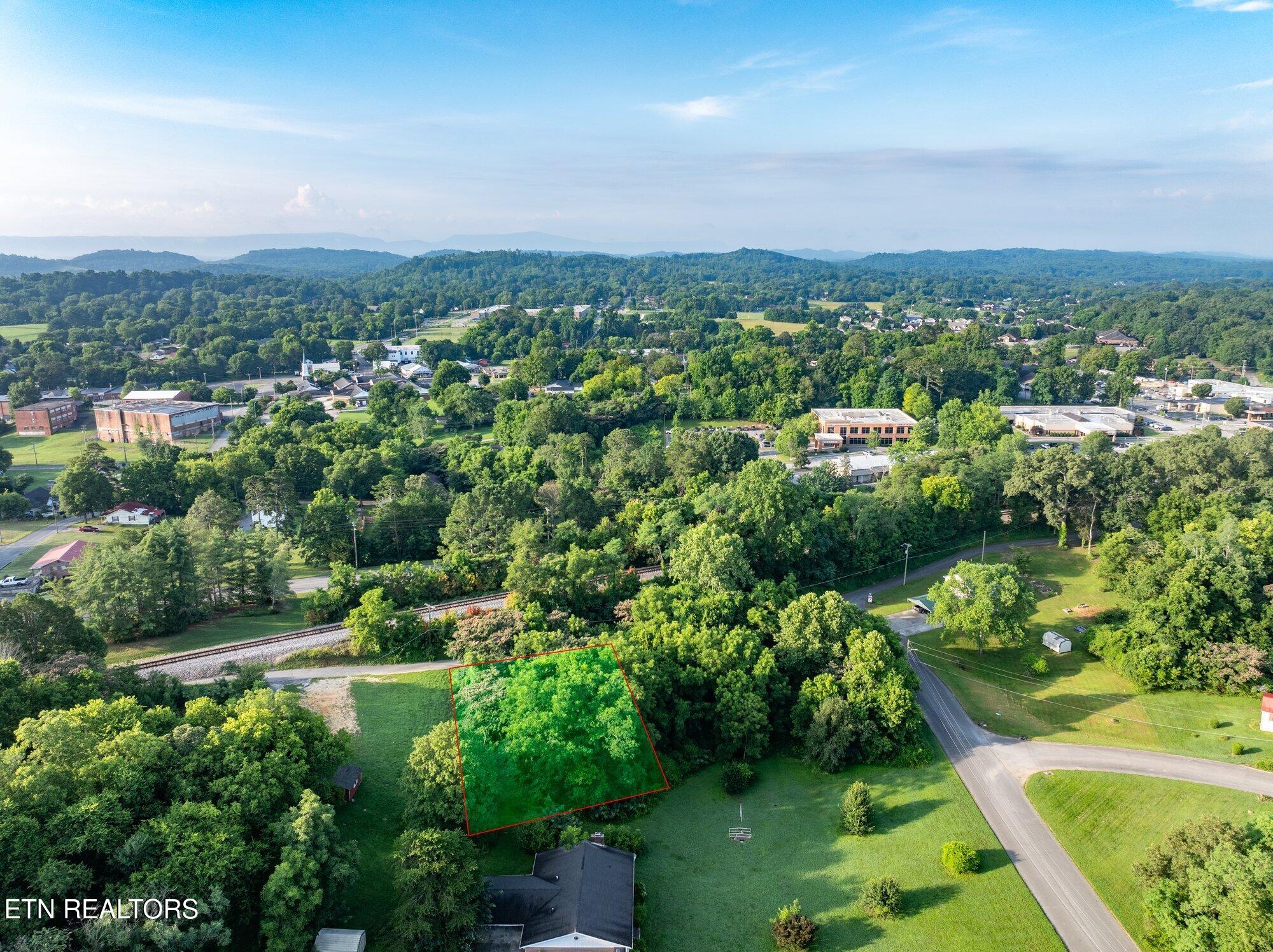 620 Tell Street Athens, TN 37303 - Photo 10 of 15 620-Tell-St-Athens-TN-13