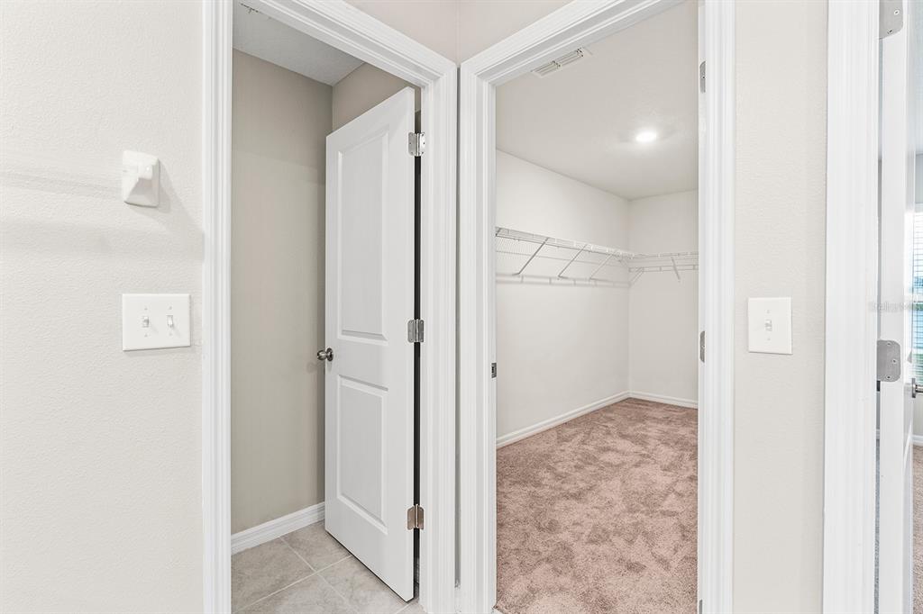 9827 Lemon Drop Loop Ruskin, FL 33573 - Photo 12 of 30 Gallery Image 12