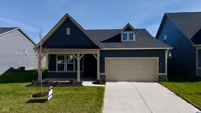 $474,900 | 811 Daisy Street, Greenwood, IN 46143