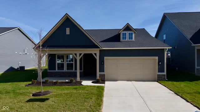 $474,900 | 811 Daisy Street, Greenwood, IN 46143