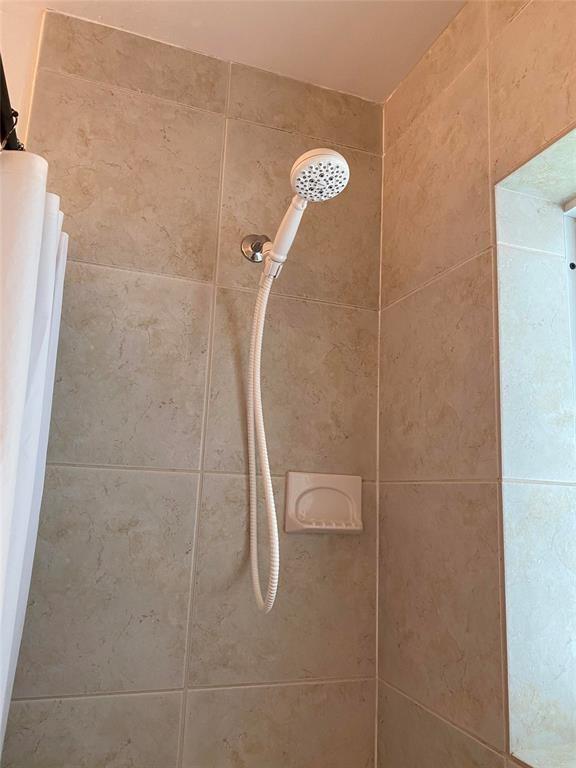 718 Northeast 5th Avenue Pompano Beach, FL 33060 - Photo 21 of 32 a bathroom with a shower