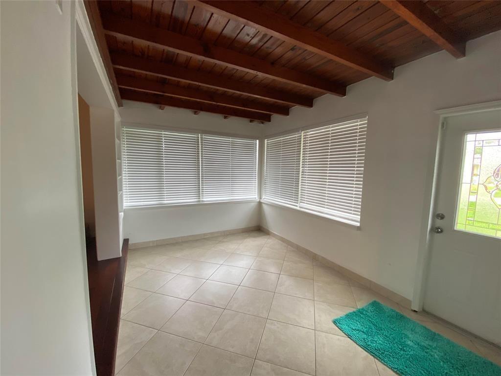 718 Northeast 5th Avenue Pompano Beach, FL 33060 - Photo 23 of 32 a view of an empty room with a window