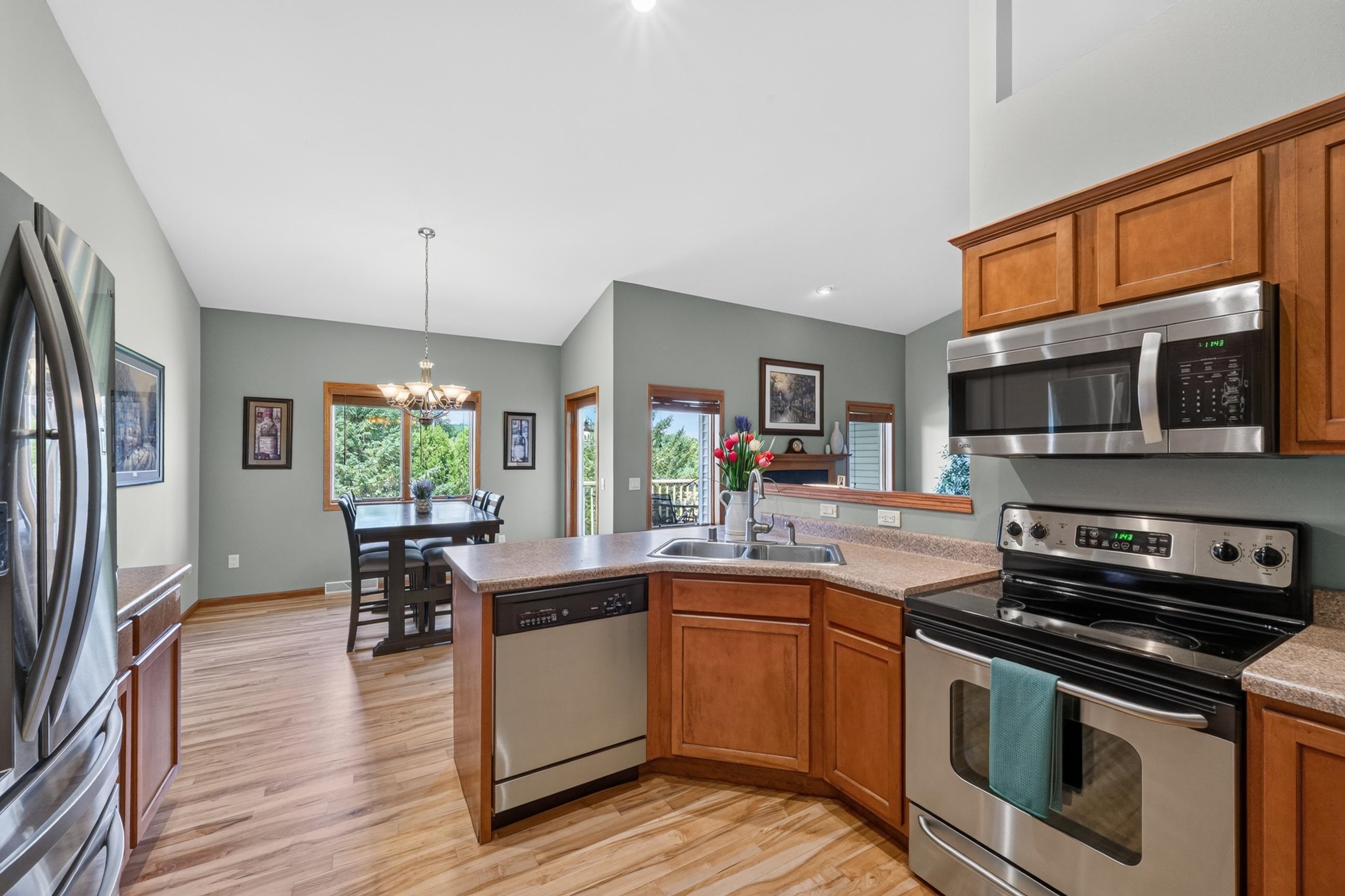 2102 Talc Trail Madison, WI 53719 - Photo 16 of 51