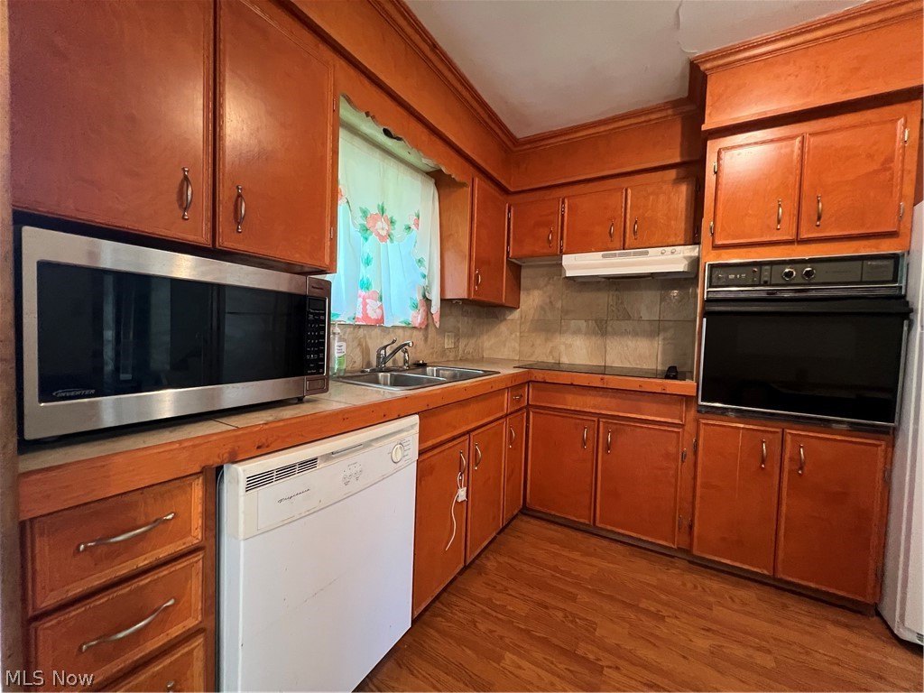 1559 Fairfax Road Akron, OH 44313 - Photo 7 of 25