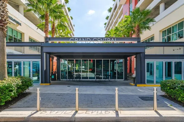 $319,000 | 1120 East Kennedy Boulevard, Unit 1427, Tampa, FL 33602