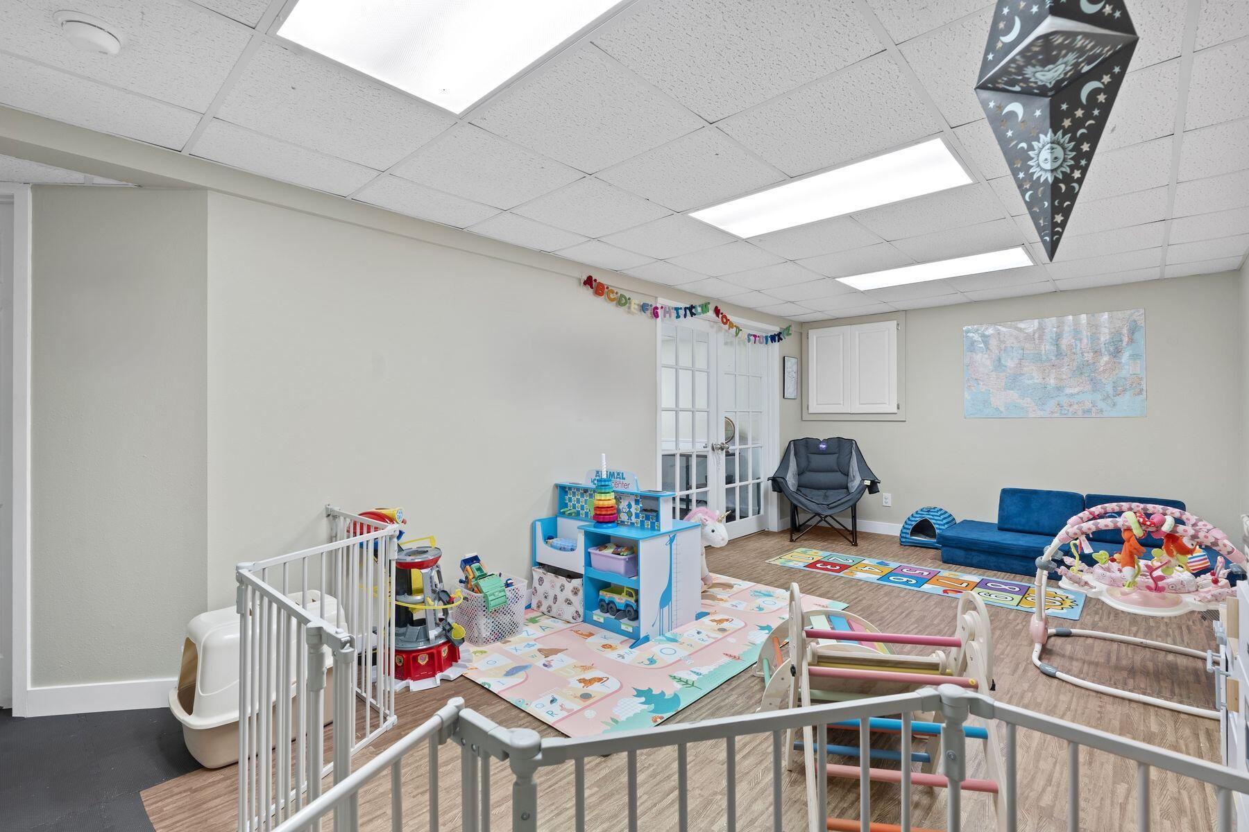 121 West Spaulding Street Watertown, WI 53098 - Photo 21 of 31 Finished Lower Level