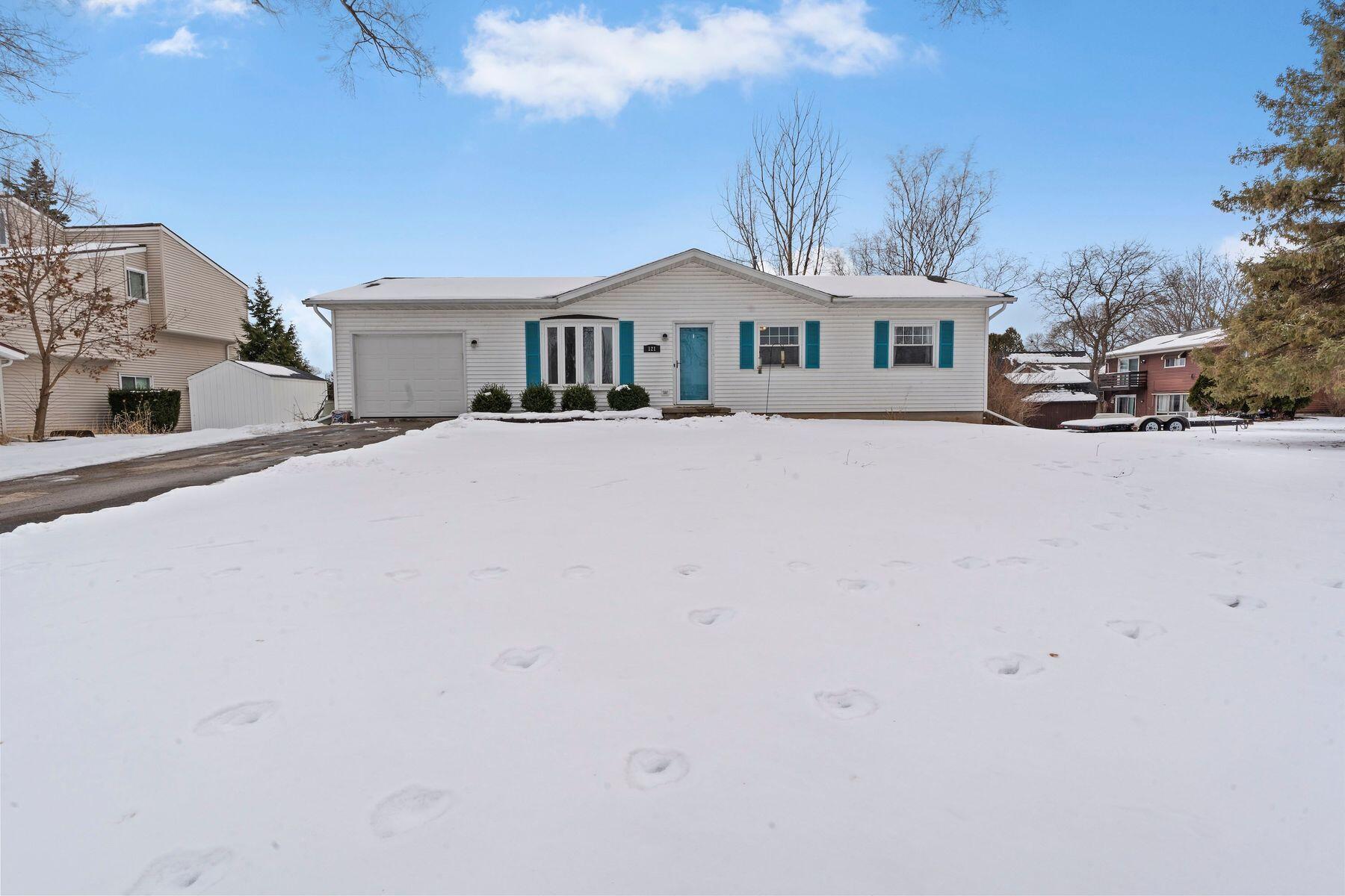 121 West Spaulding Street Watertown, WI 53098 - Photo 30 of 31 Great Curb Appeal