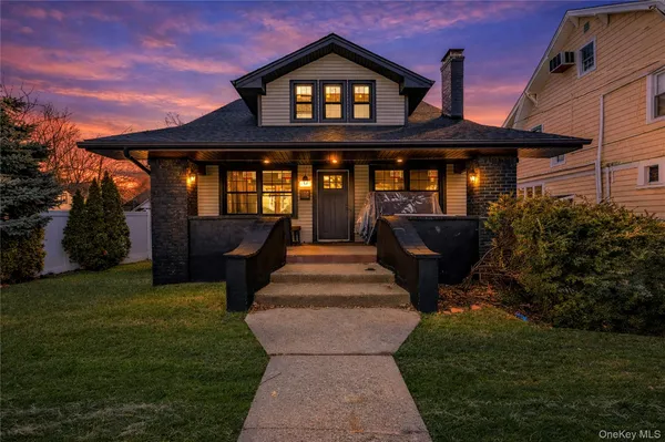 $849,999 | 2357 Rockwood Avenue, Baldwin, NY 11510