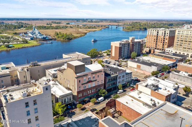 $1,750 | 21 North Front Street, Unit 3B1, Wilmington, NC 28401