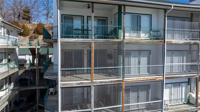 $405,000 | 500 Harbour Towne Drive, Unit 507, Lake Ozark, MO 65049