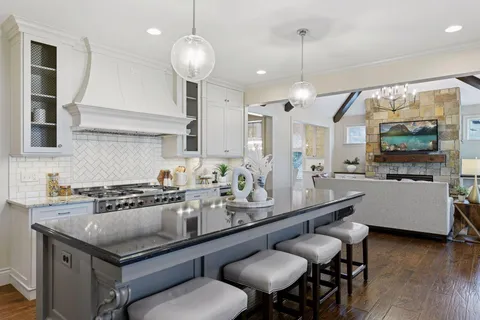 $1,549,000 | 132 Interlachen Road, Hopkins, MN 55343