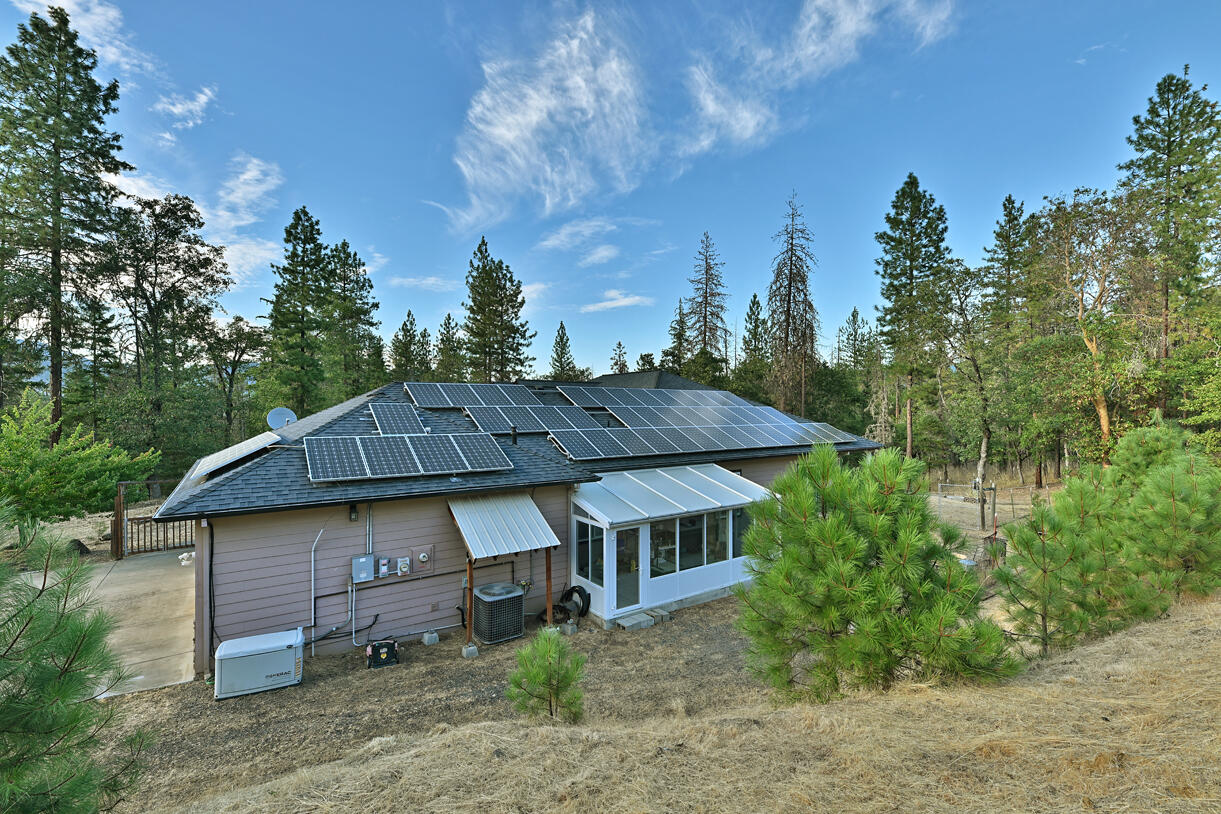 15900 Ramsey Road White City, OR 97503 - Photo 22 of 22 21 Solar panels and Sunroom
