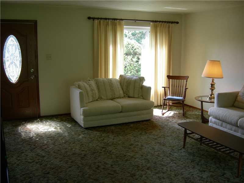 8819 Peebles Road Allison Park, PA 15101 - Photo 2 of 14 Living Room.