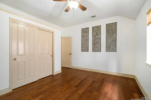 $2,850 | 18914 Surrey Wood, San Antonio, TX 78258