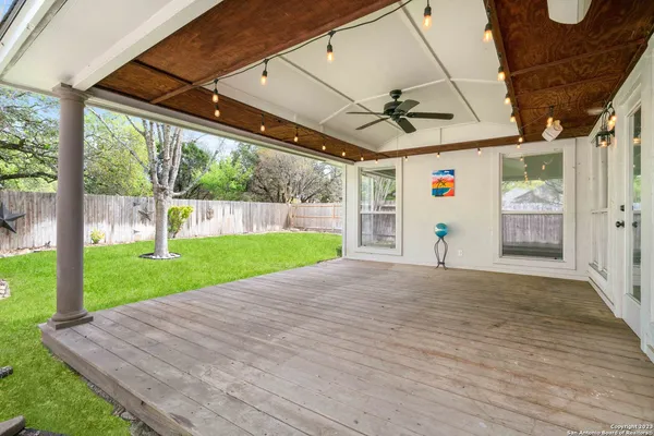 $2,850 | 18914 Surrey Wood, San Antonio, TX 78258