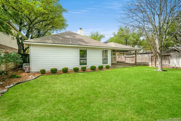 $2,850 | 18914 Surrey Wood, San Antonio, TX 78258