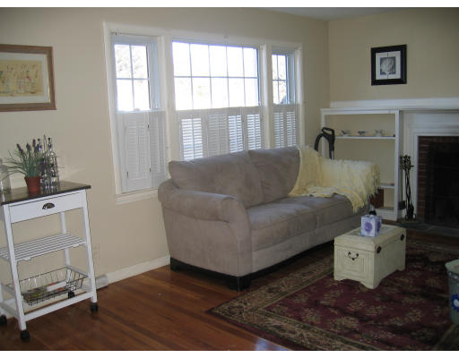 24 Dunster Road Framingham, MA 01702 - Photo 3 of 7 Gallery Image 3