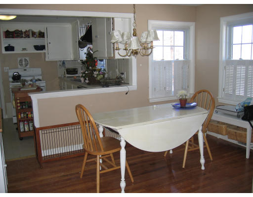 24 Dunster Road Framingham, MA 01702 - Photo 5 of 7 Gallery Image 5