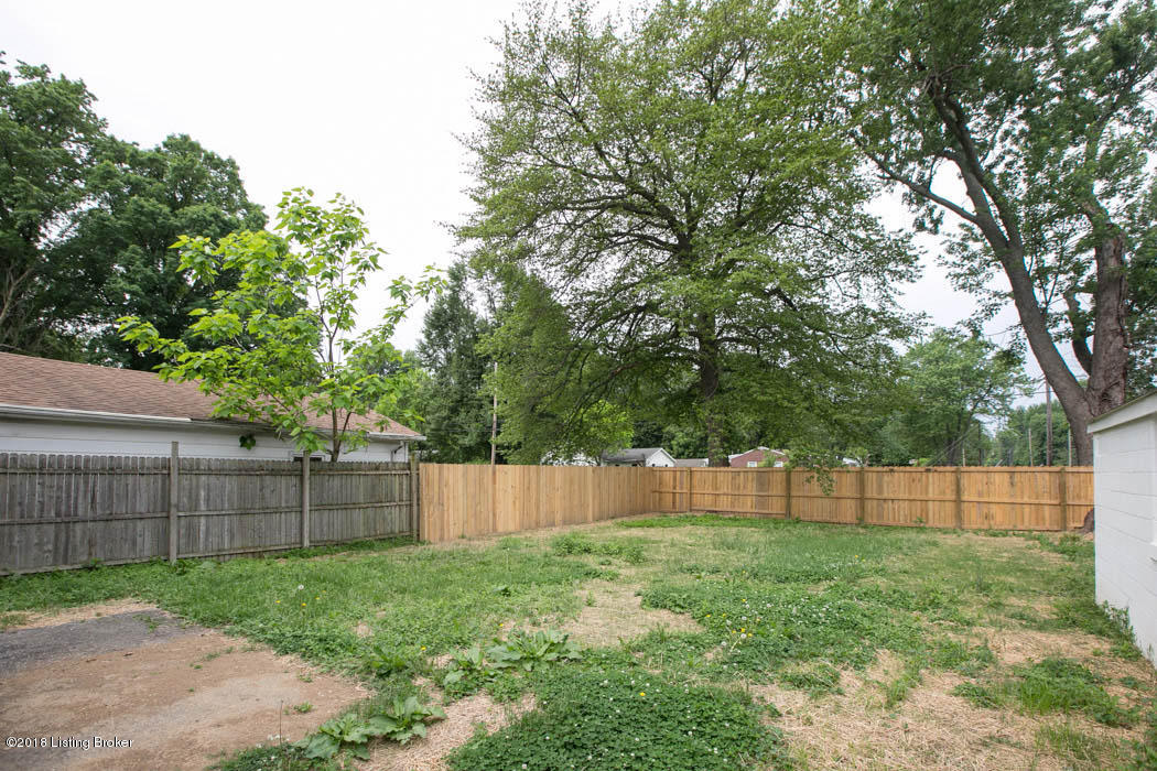 4600 Dohn Road Louisville, KY 40216 - Photo 6 of 37 78307D43-E341-4C7C-973F-AADEE98D0431