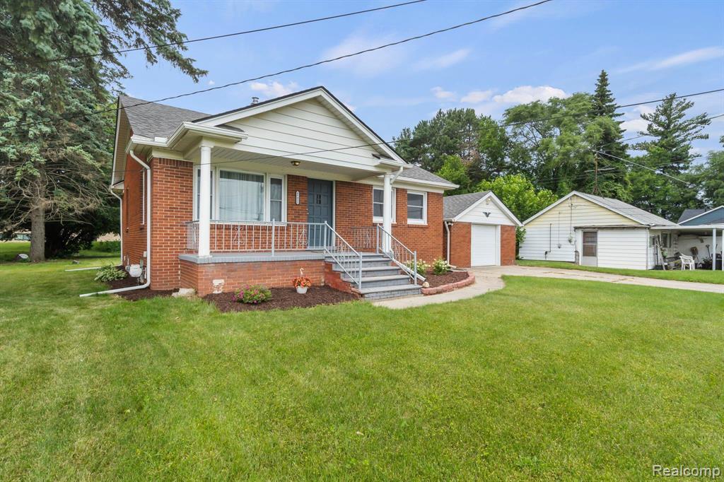 48435 Romeo Plank Road Macomb, MI 48044 - Photo 3 of 24