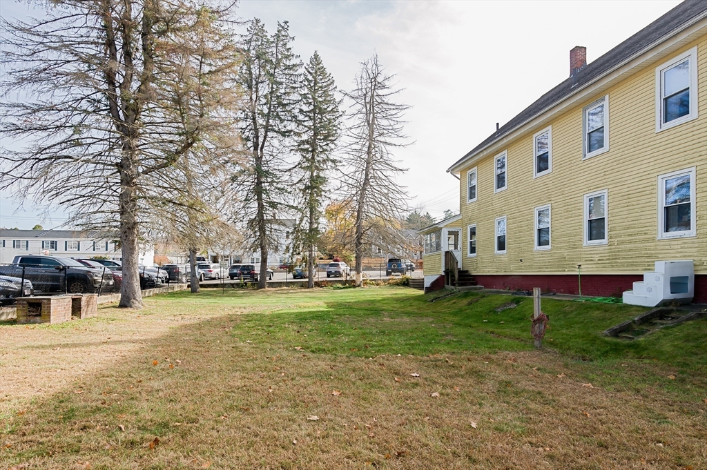 17 Gilbert Court Ware, MA 01082 - Photo 4 of 24 Gallery Image 4