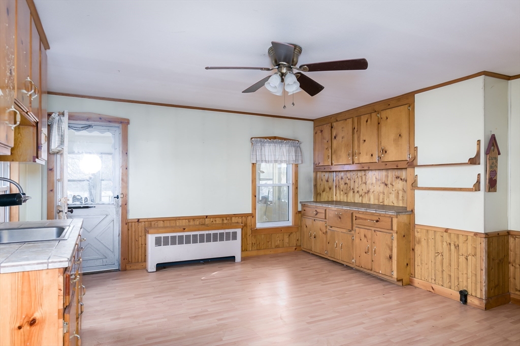 17 Gilbert Court Ware, MA 01082 - Photo 6 of 24 Gallery Image 6