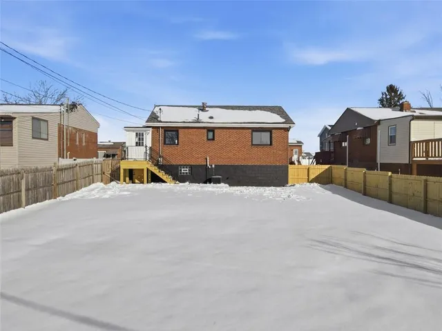 $195,000 | 336 Meadowlark Lane, West Mifflin, PA 15122