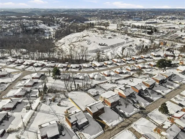 $195,000 | 336 Meadowlark Lane, West Mifflin, PA 15122