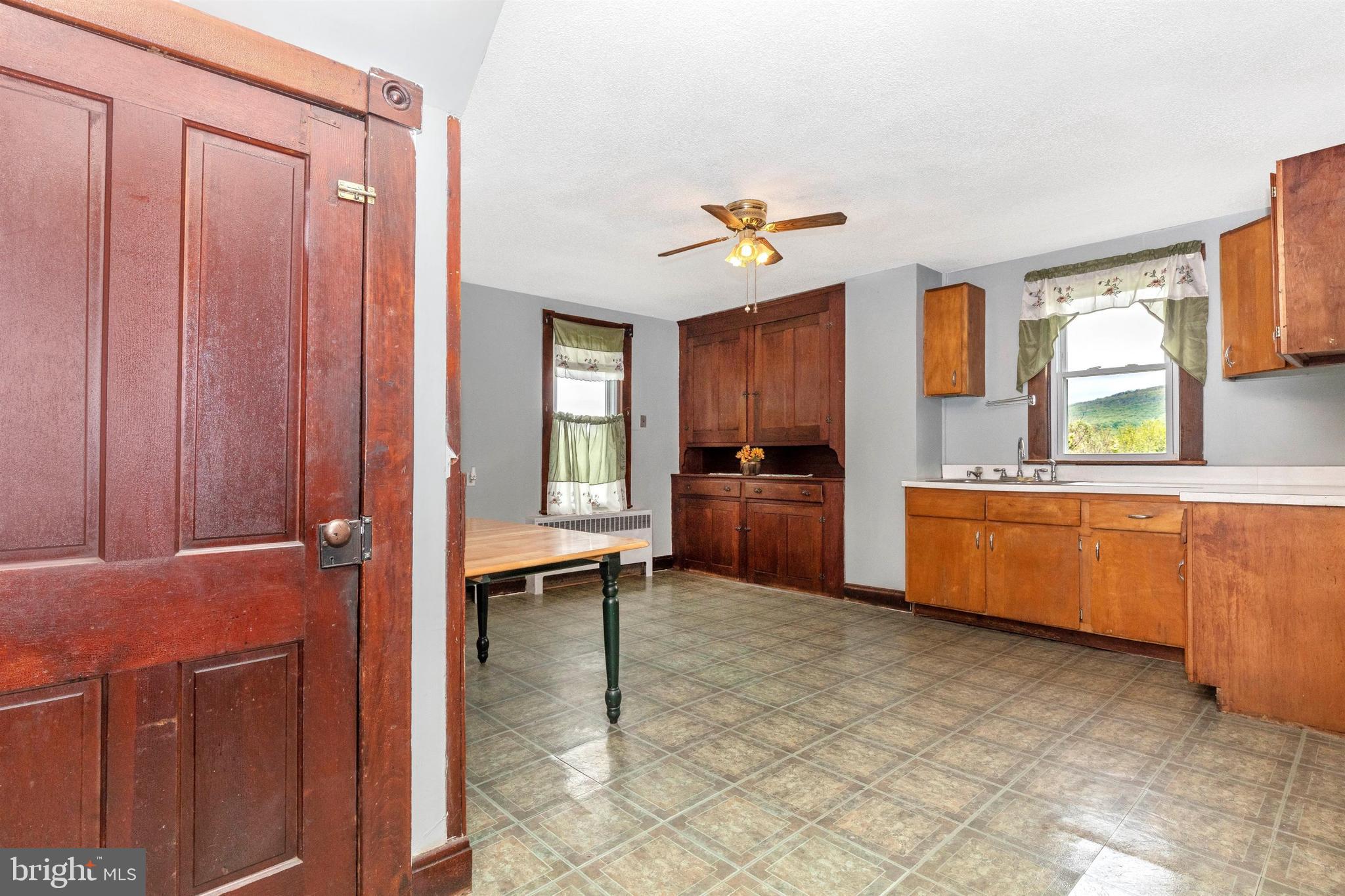 4245 Main Street Rohrersville, MD 21779 - Photo 20 of 87