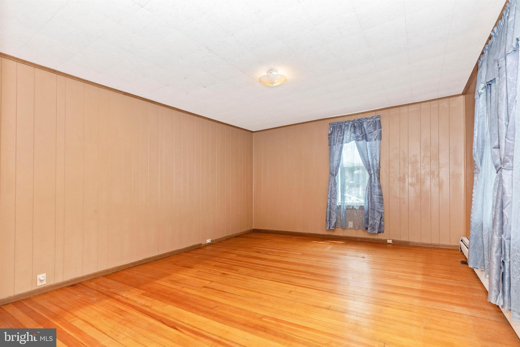 4245 Main Street Rohrersville, MD 21779 - Photo 9 of 87