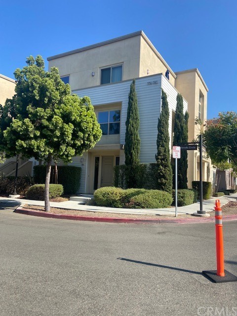 764 Colorado Circle Carson, CA 90745 - Photo 4 of 33