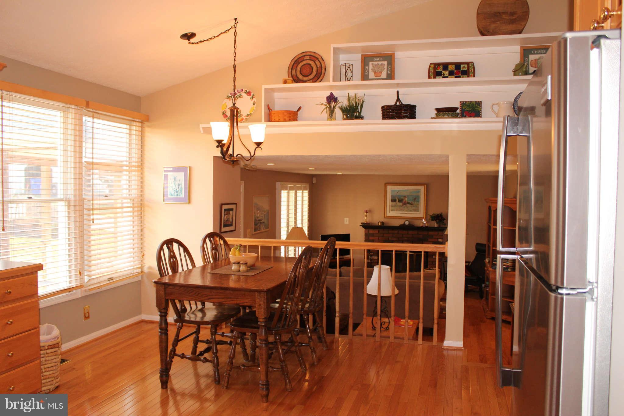 3065 Memory Lane Silver Spring, MD 20904 - Photo 9 of 29 a dining room with furniture and window