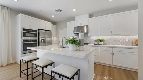 $909,990 | 27540 Grand Fir Way, Newhall, CA 91381