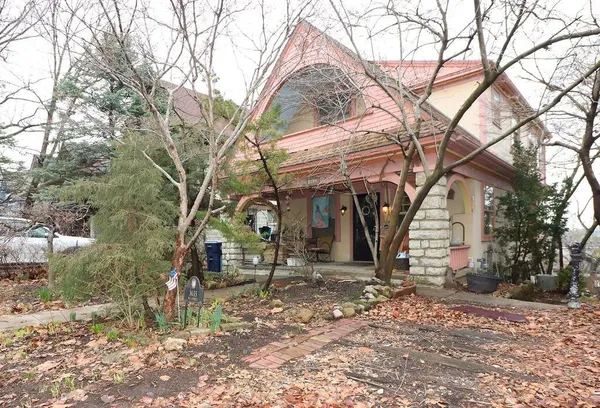 $289,000 | 3635 Bell Street, Kansas City, MO 64111