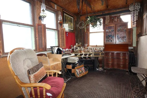 $289,000 | 3635 Bell Street, Kansas City, MO 64111