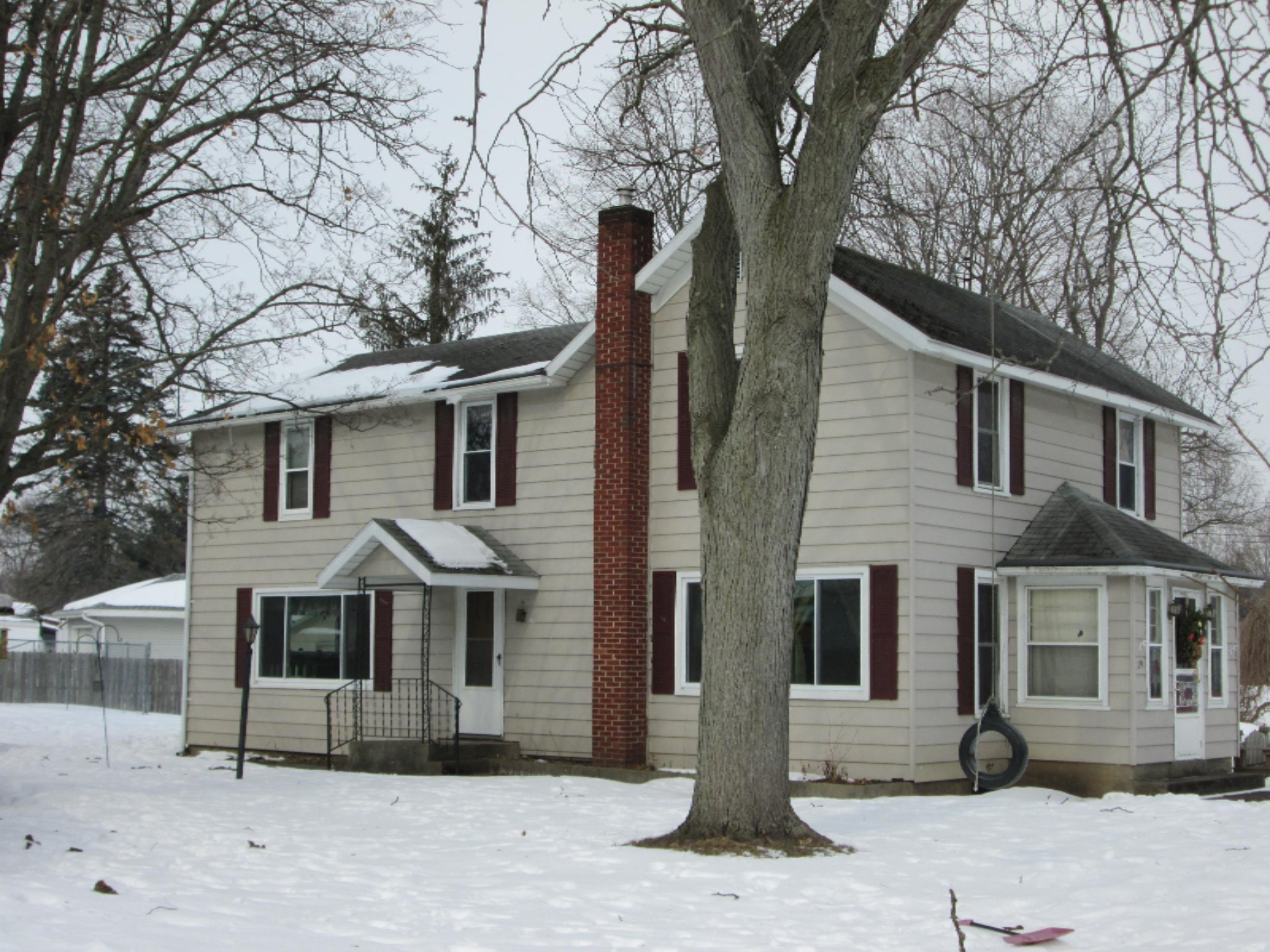 119 Dallas Street Colon, MI 49040 - Photo 2 of 24 Front - angle