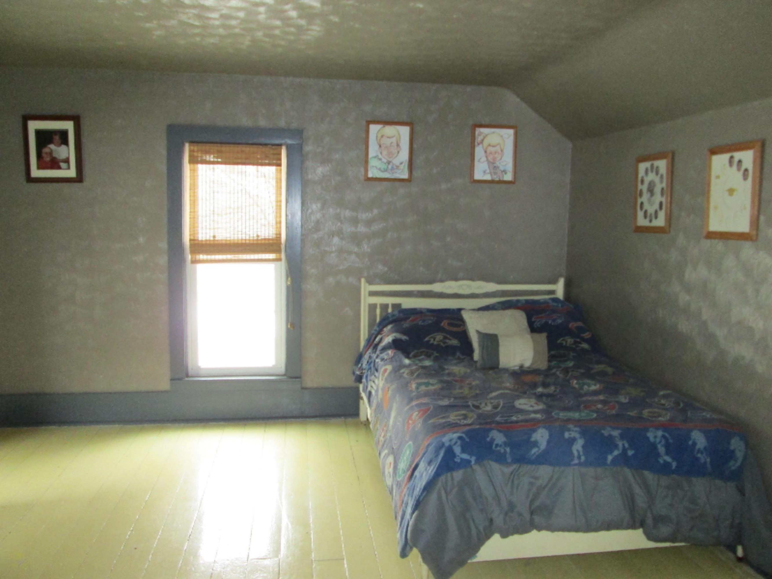 119 Dallas Street Colon, MI 49040 - Photo 4 of 24 Bedroom 1