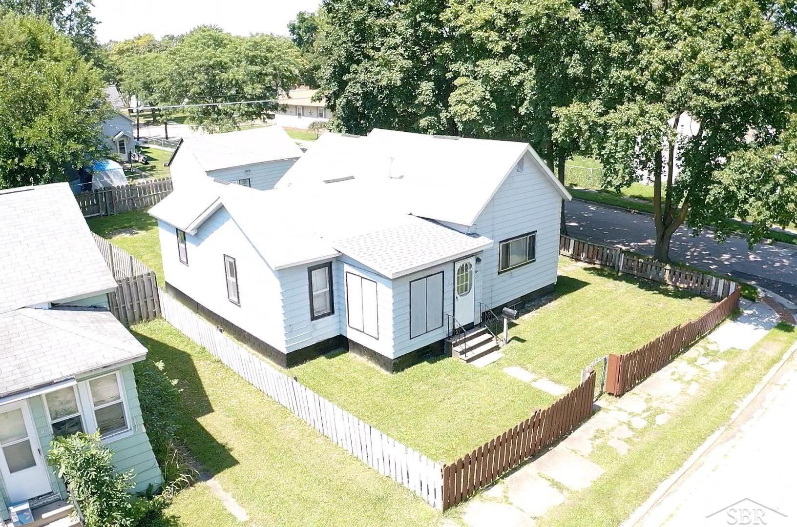900 Franklin Street Bay City, MI 48708 - Photo 1 of 13 50119614.JPG