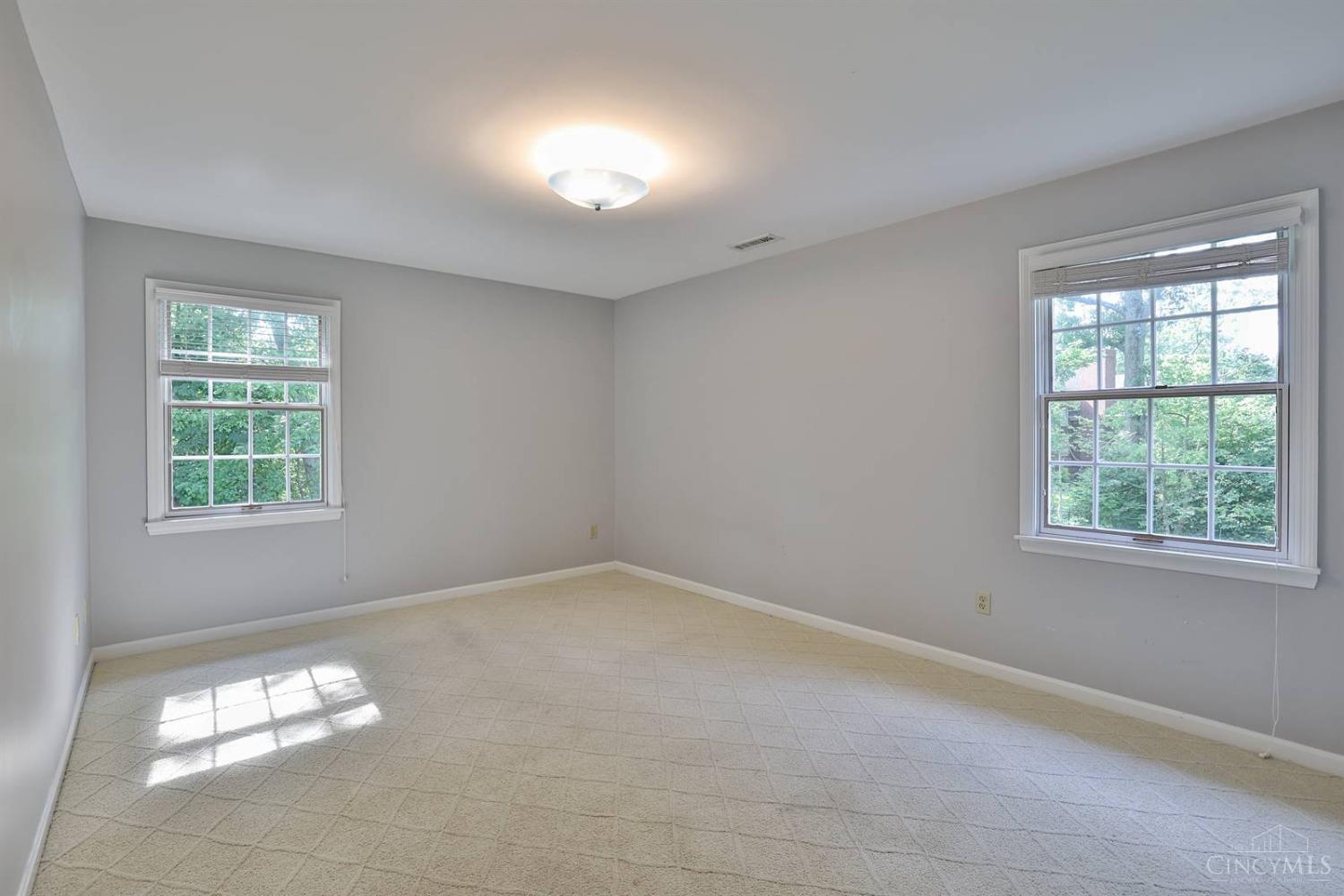 7955 Shawnee Run Road Cincinnati, OH 45243 - Photo 29 of 79