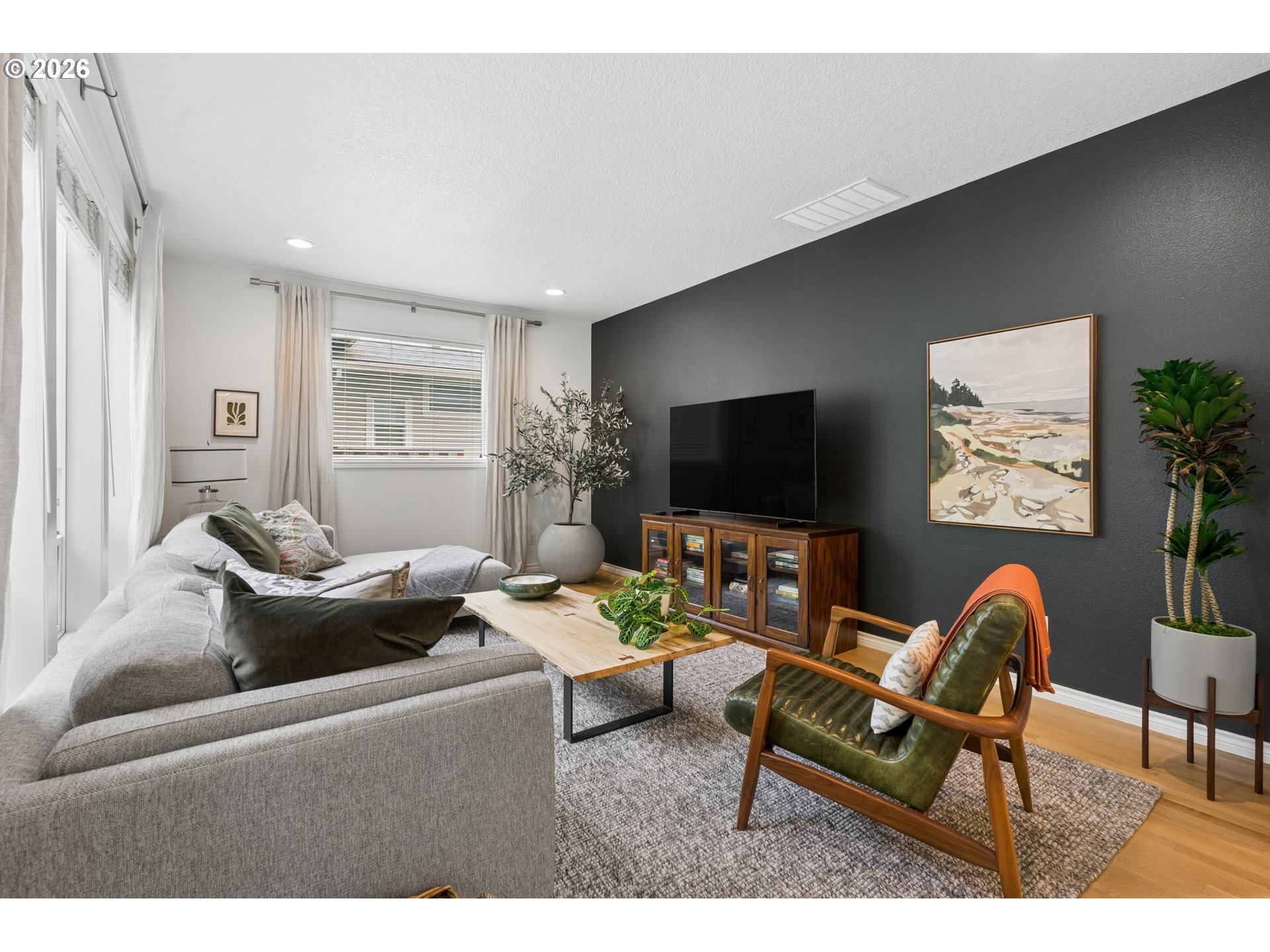 9509 Southwest View Point Terrace Portland, OR 97219 - Photo 16 of 41 Gallery Image 16