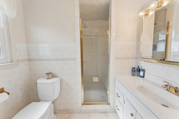 $549,900 | 1004 Greenfield Lane, Mount Prospect, IL 60056