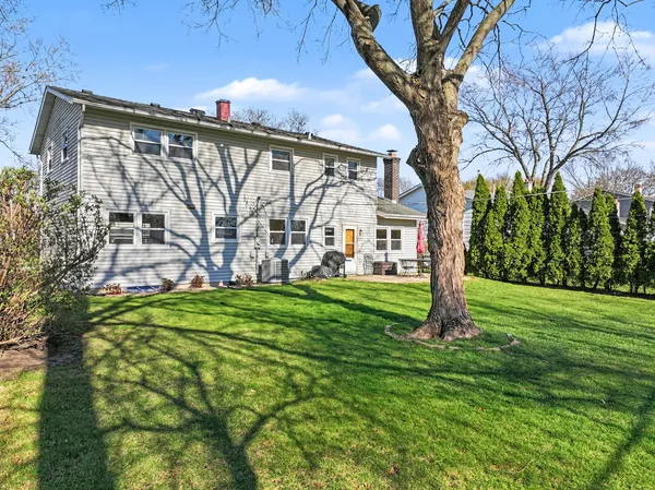 $549,900 | 1004 Greenfield Lane, Mount Prospect, IL 60056