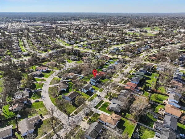 $549,900 | 1004 Greenfield Lane, Mount Prospect, IL 60056